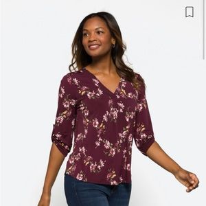 Women’s Stitch Fix Beacon Patty Roll Tab Knit Top V Neck 3/4 Sleeve